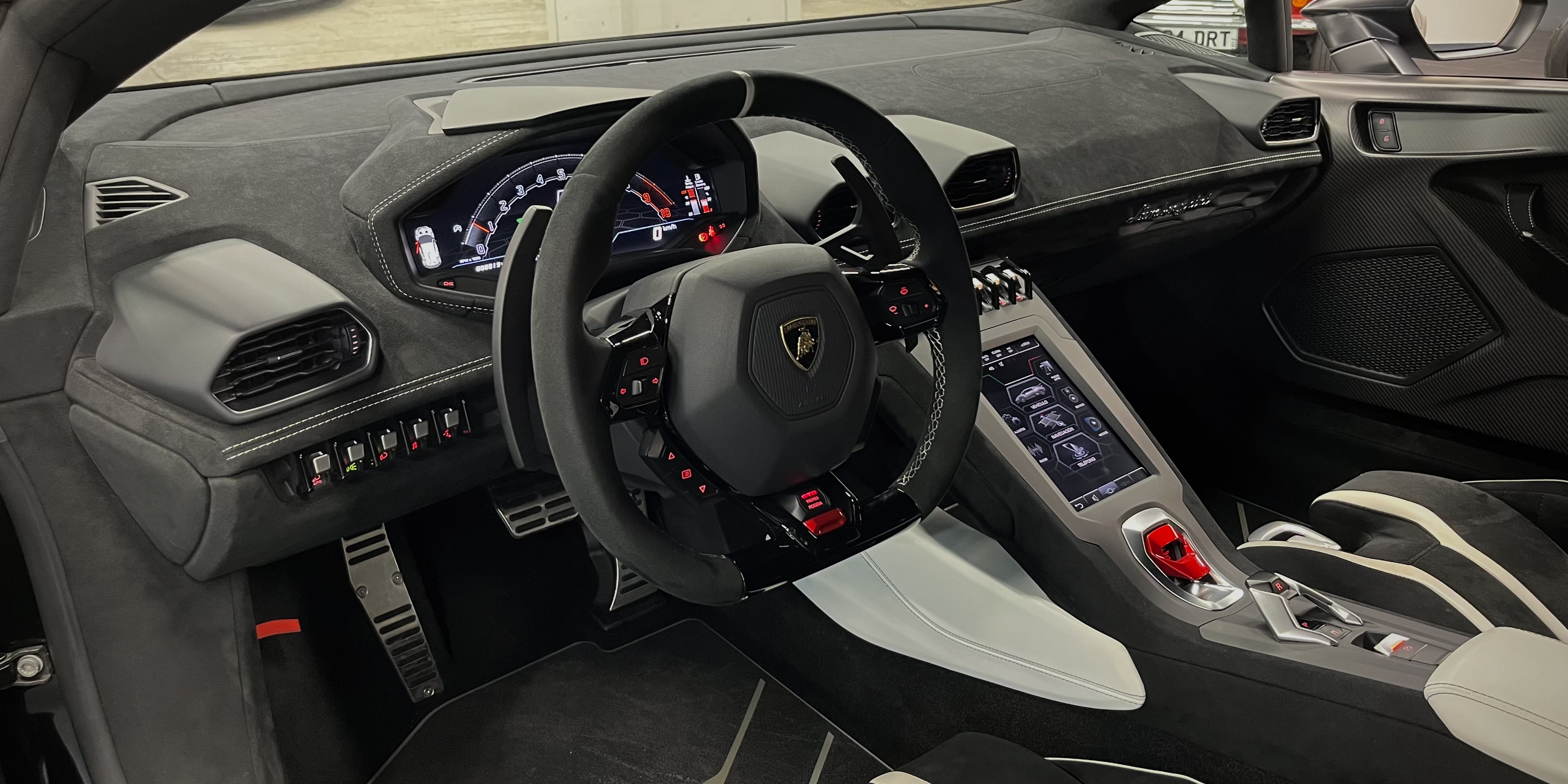 Lamborghini Huracan STO