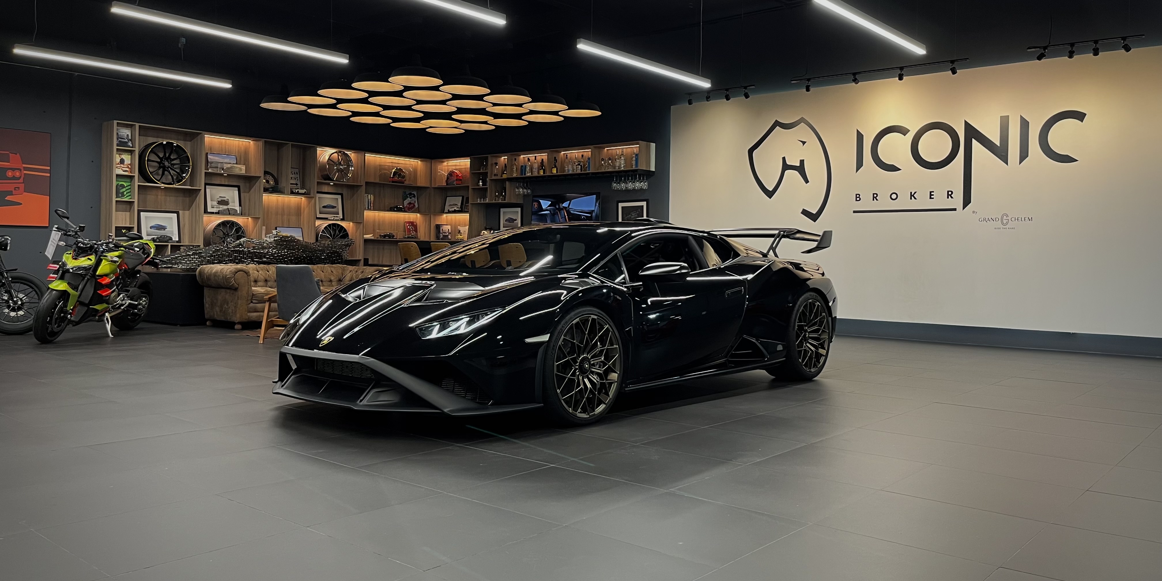 Lamborghini Huracan STO