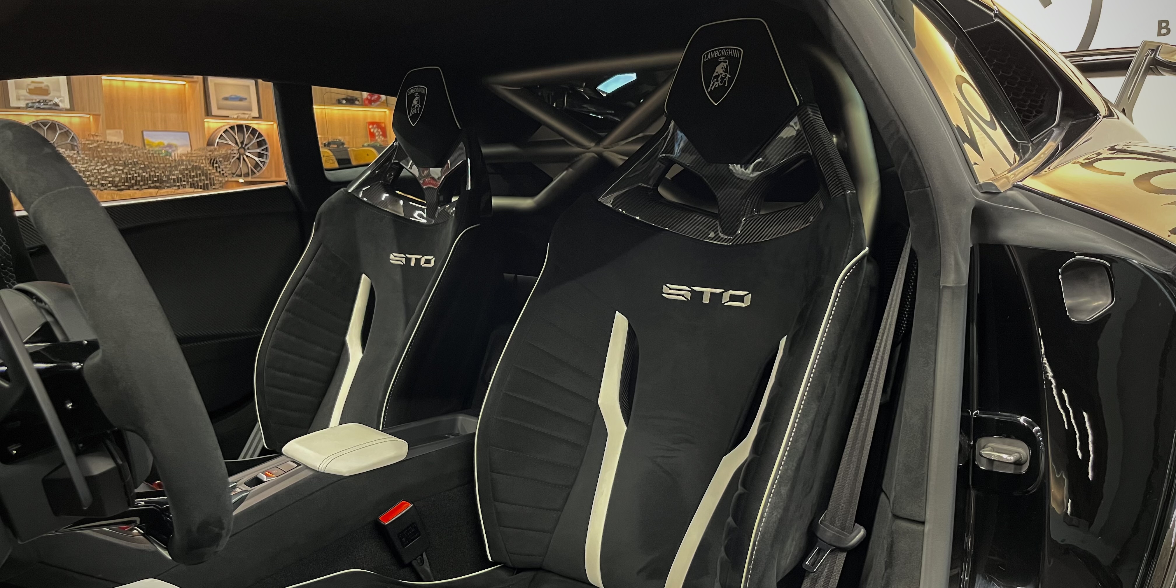 Lamborghini Huracan STO