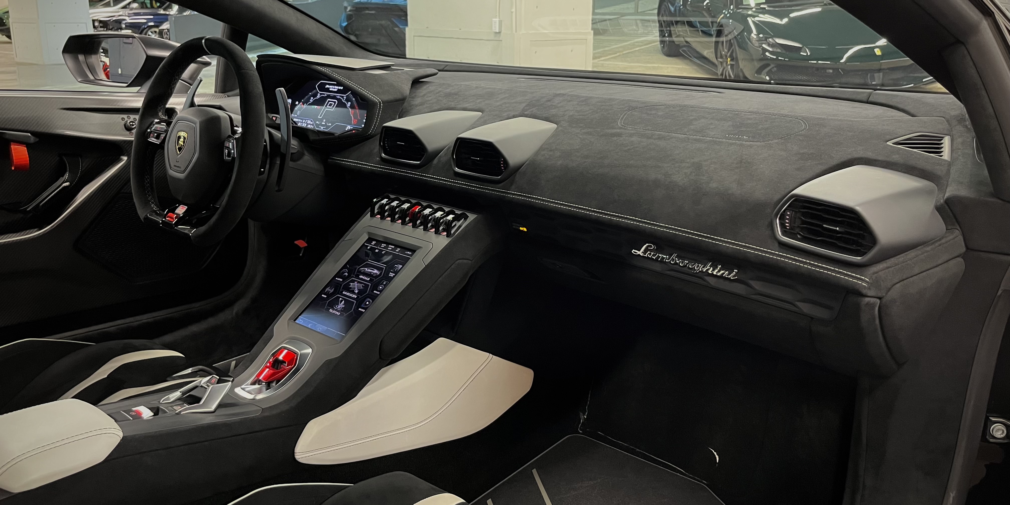 Lamborghini Huracan STO