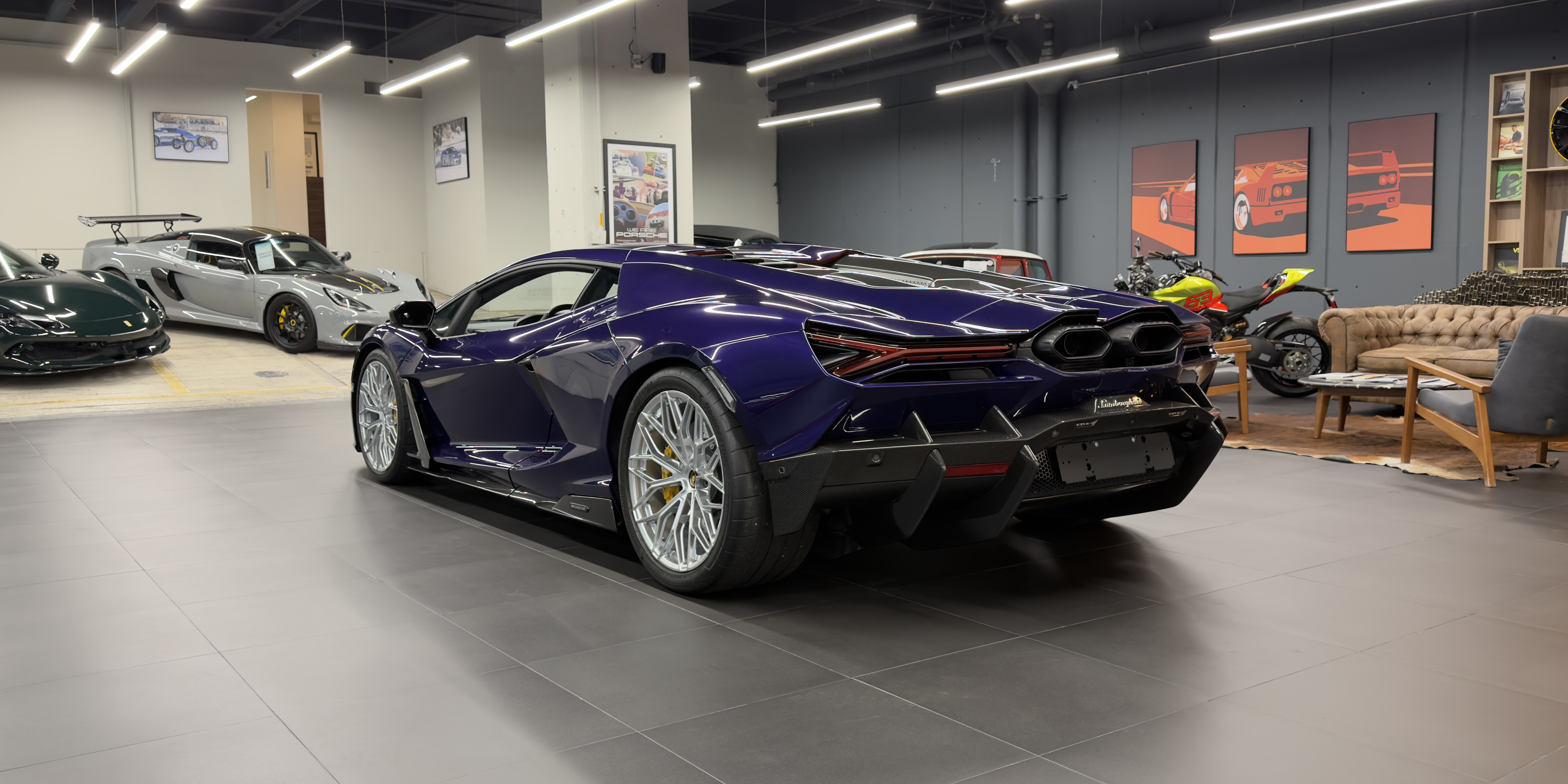Lamborghini Revuelto