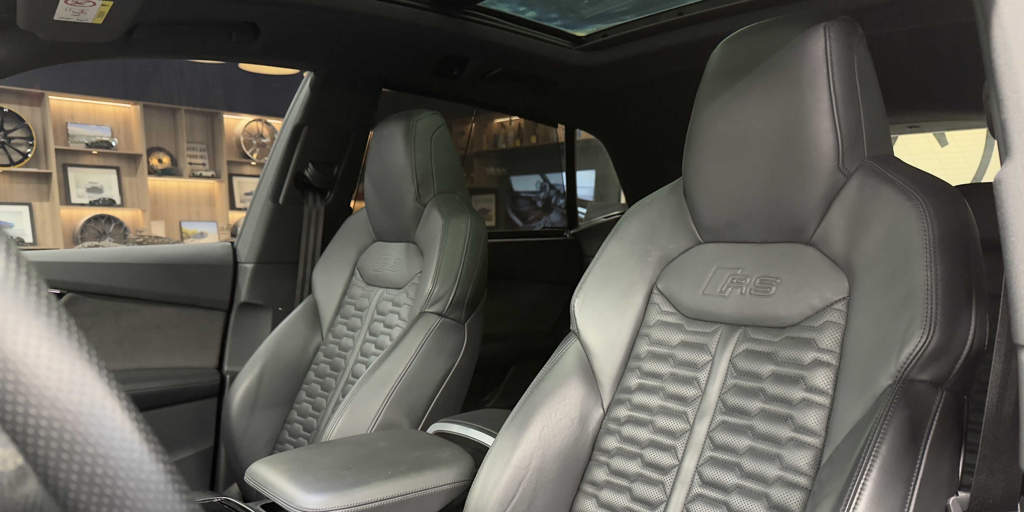 Audi RSQ8