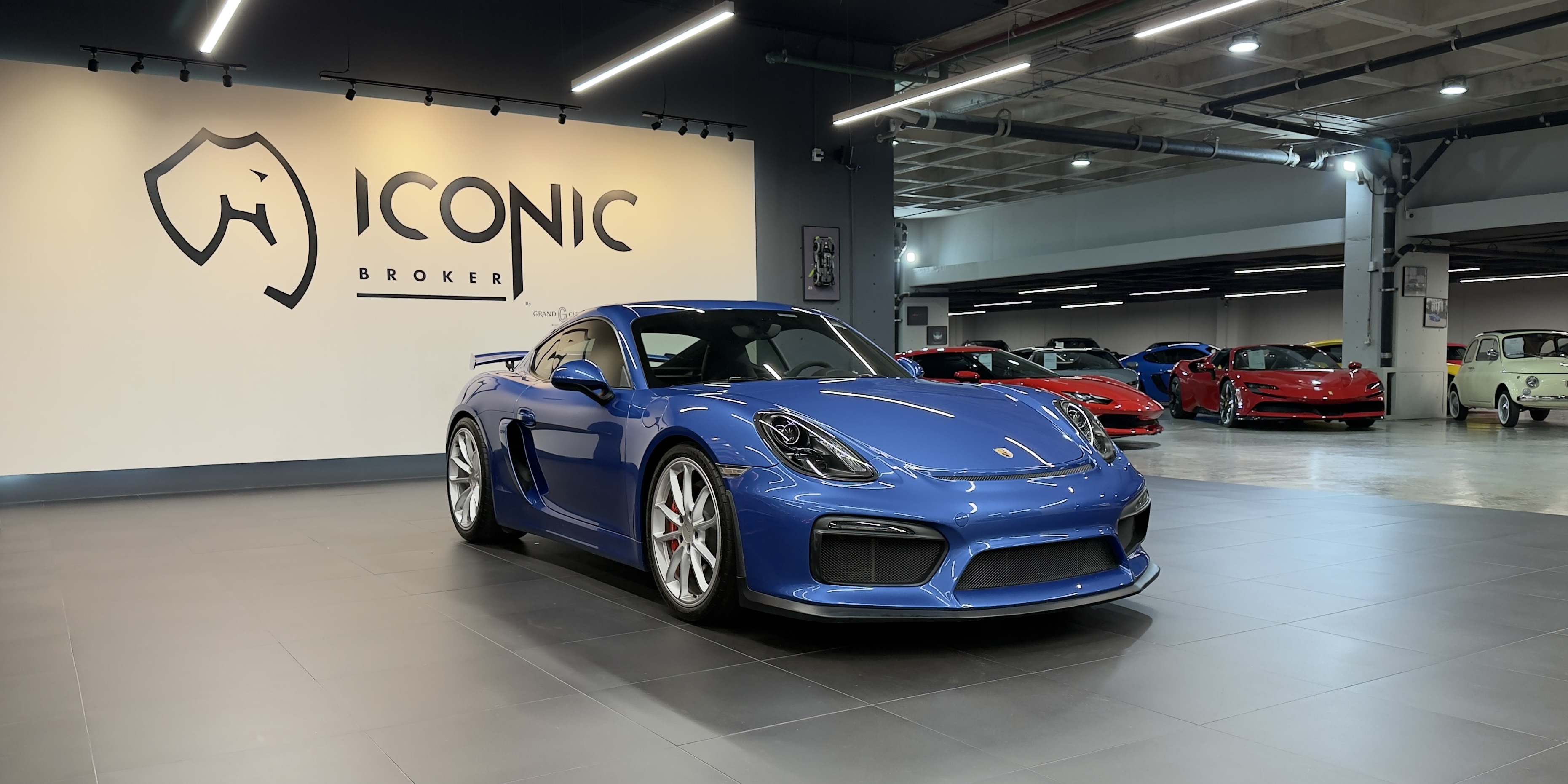 Porsche Cayman GT4