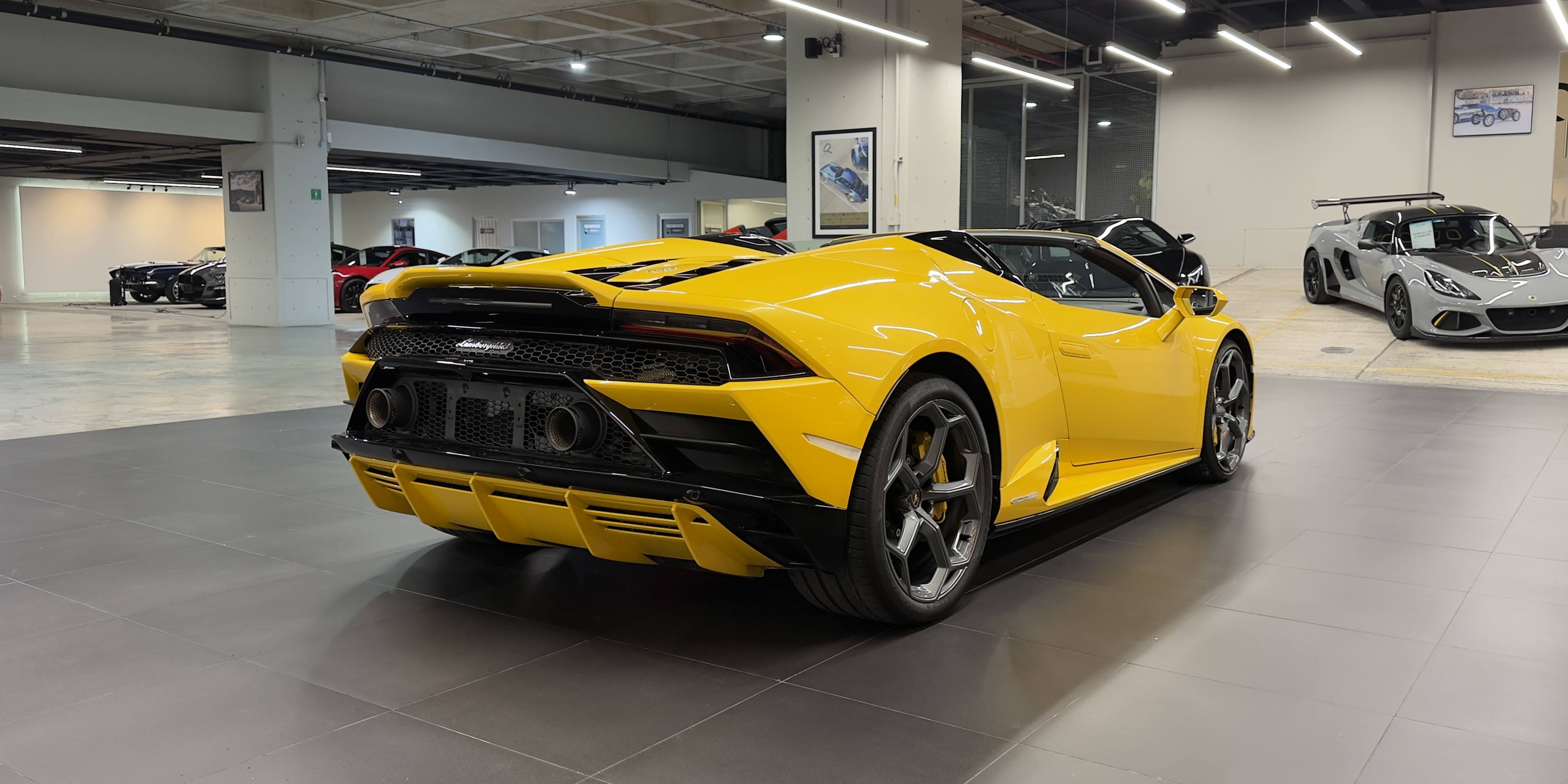 Lamborghini Huracan EVO Spyder