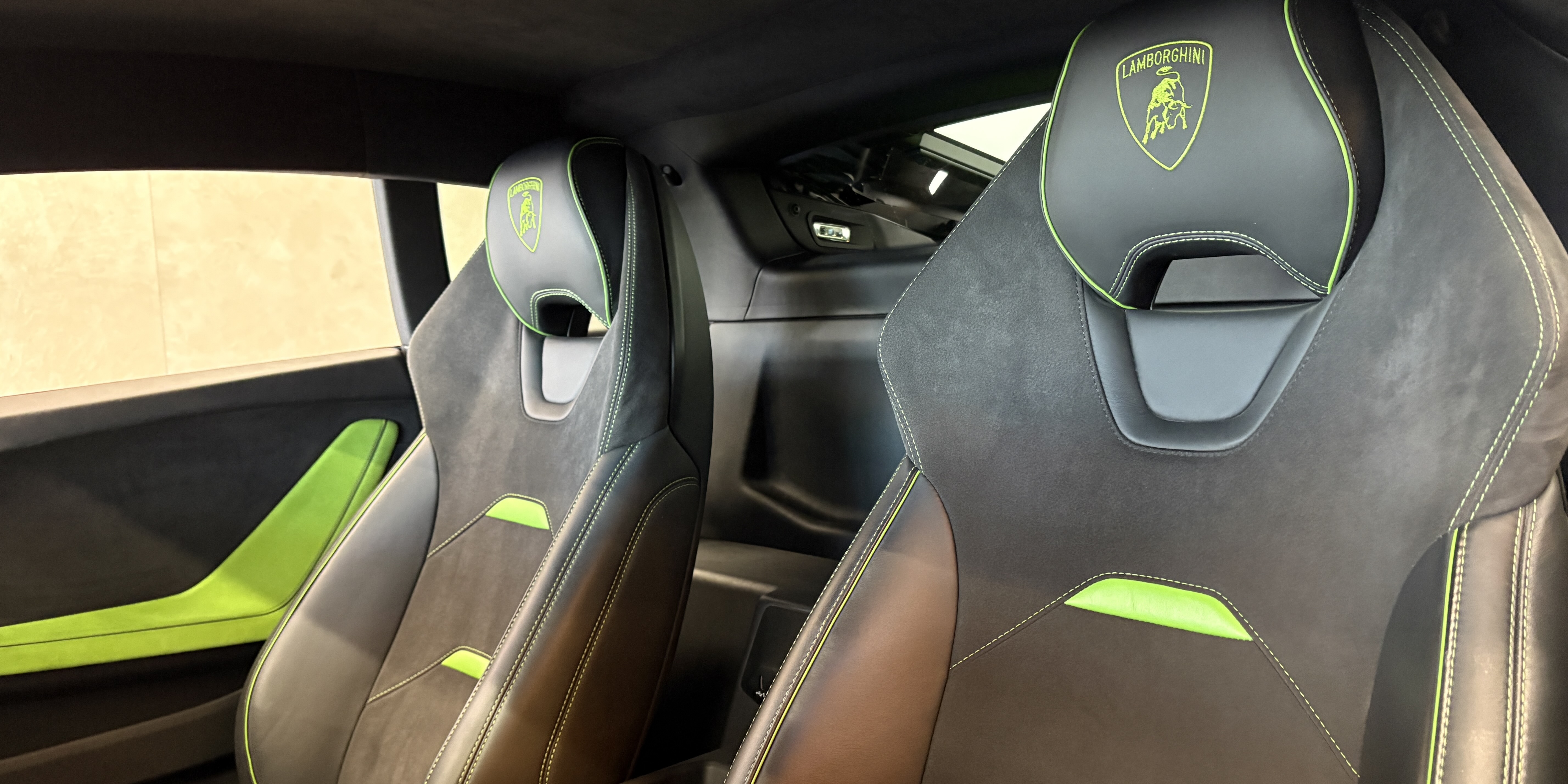 Lamborghini Huracan EVO Coupe