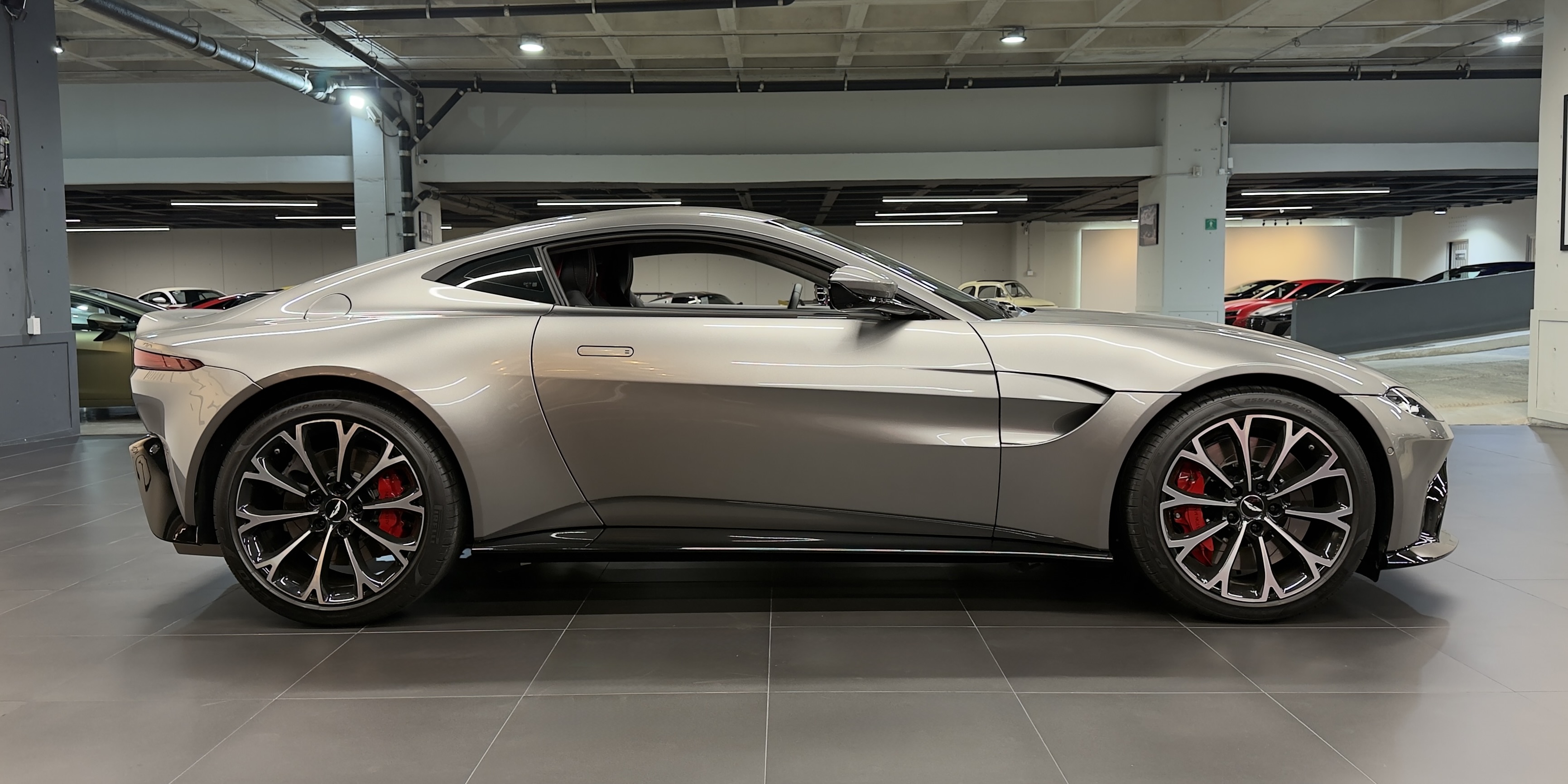 Aston Martin Vantage