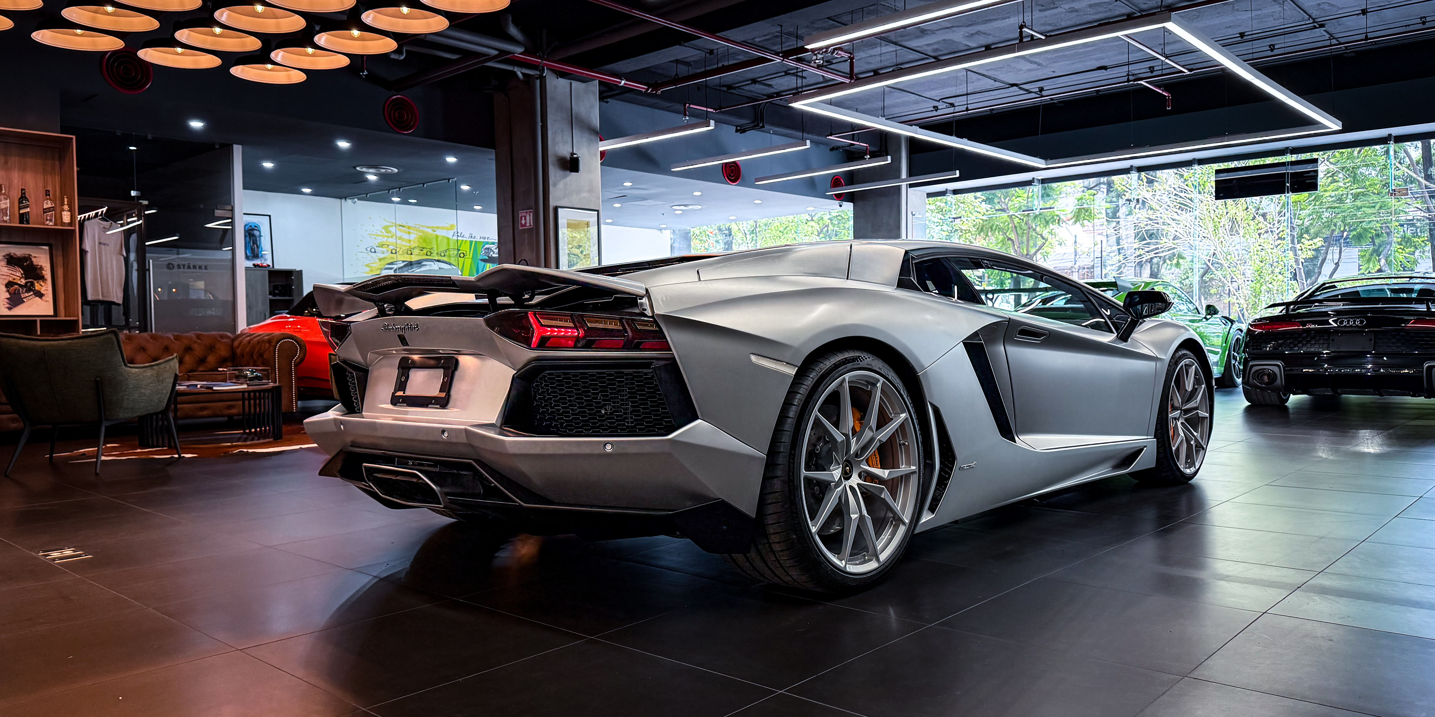 Lamborghini Aventador