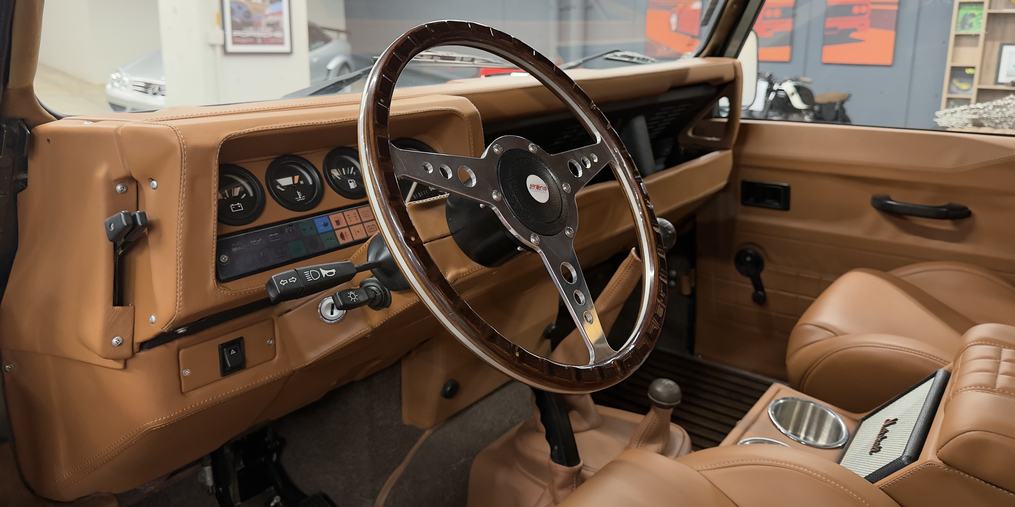 Land Rover Defender 110