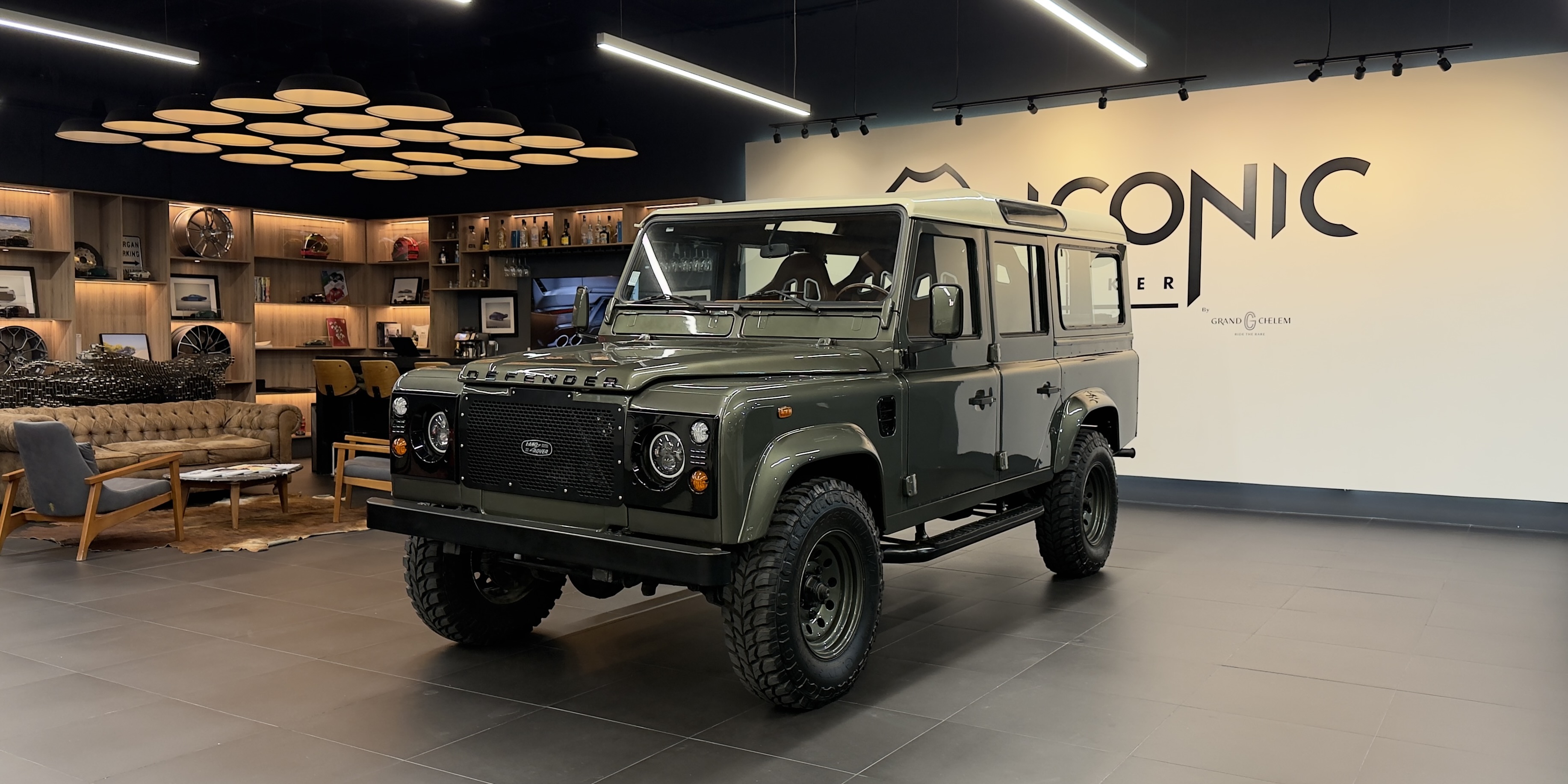 Land Rover Defender 110