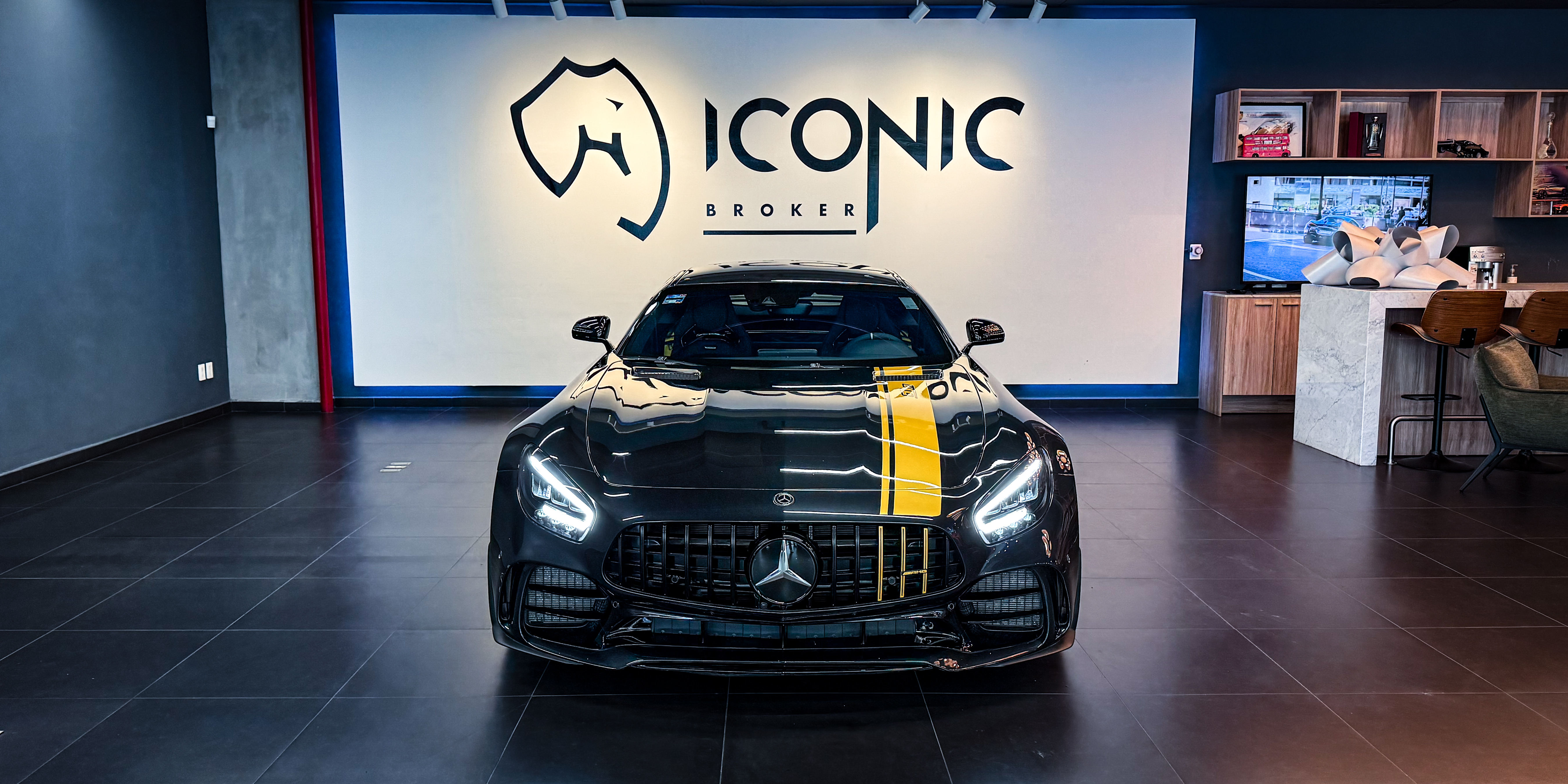 Mercedes Benz AMG GTR
