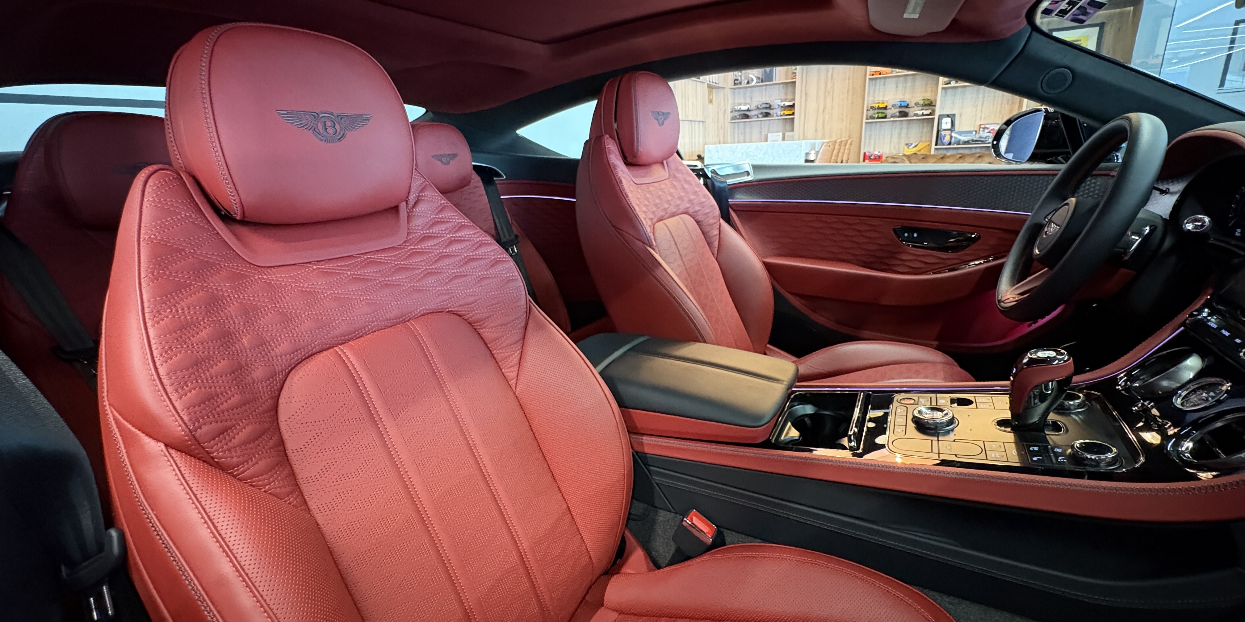 Bentley Continental GT Speed V8 Hybrid