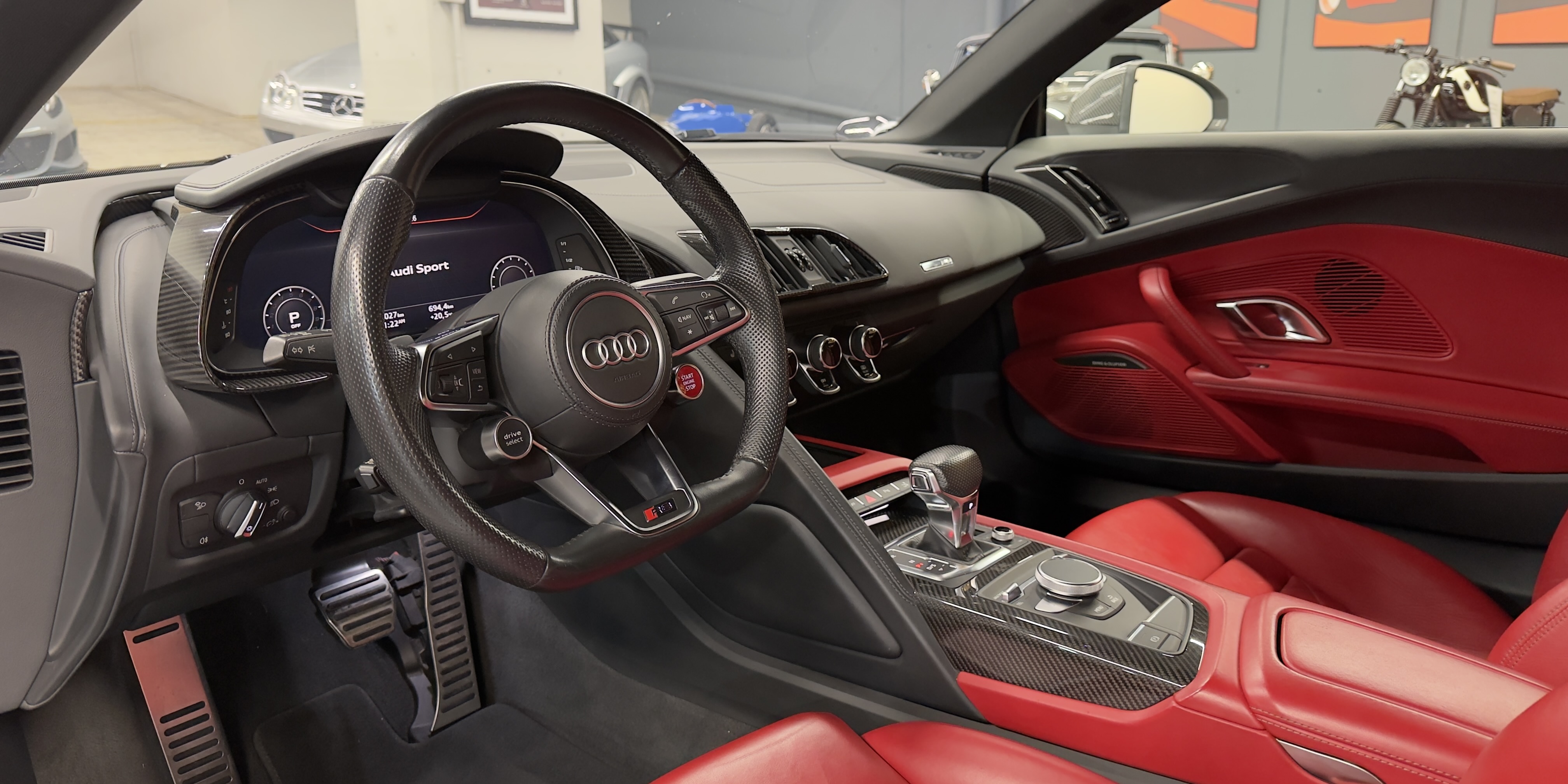 Audi R8 Coupe RWD
