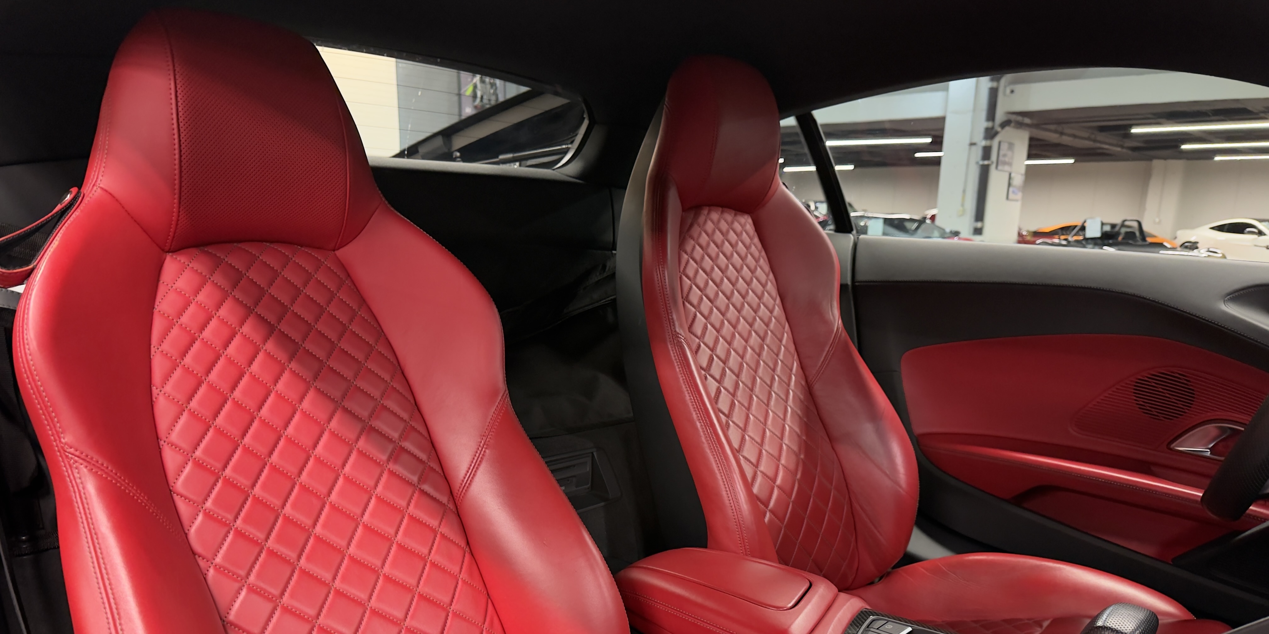 Audi R8 Coupe RWD