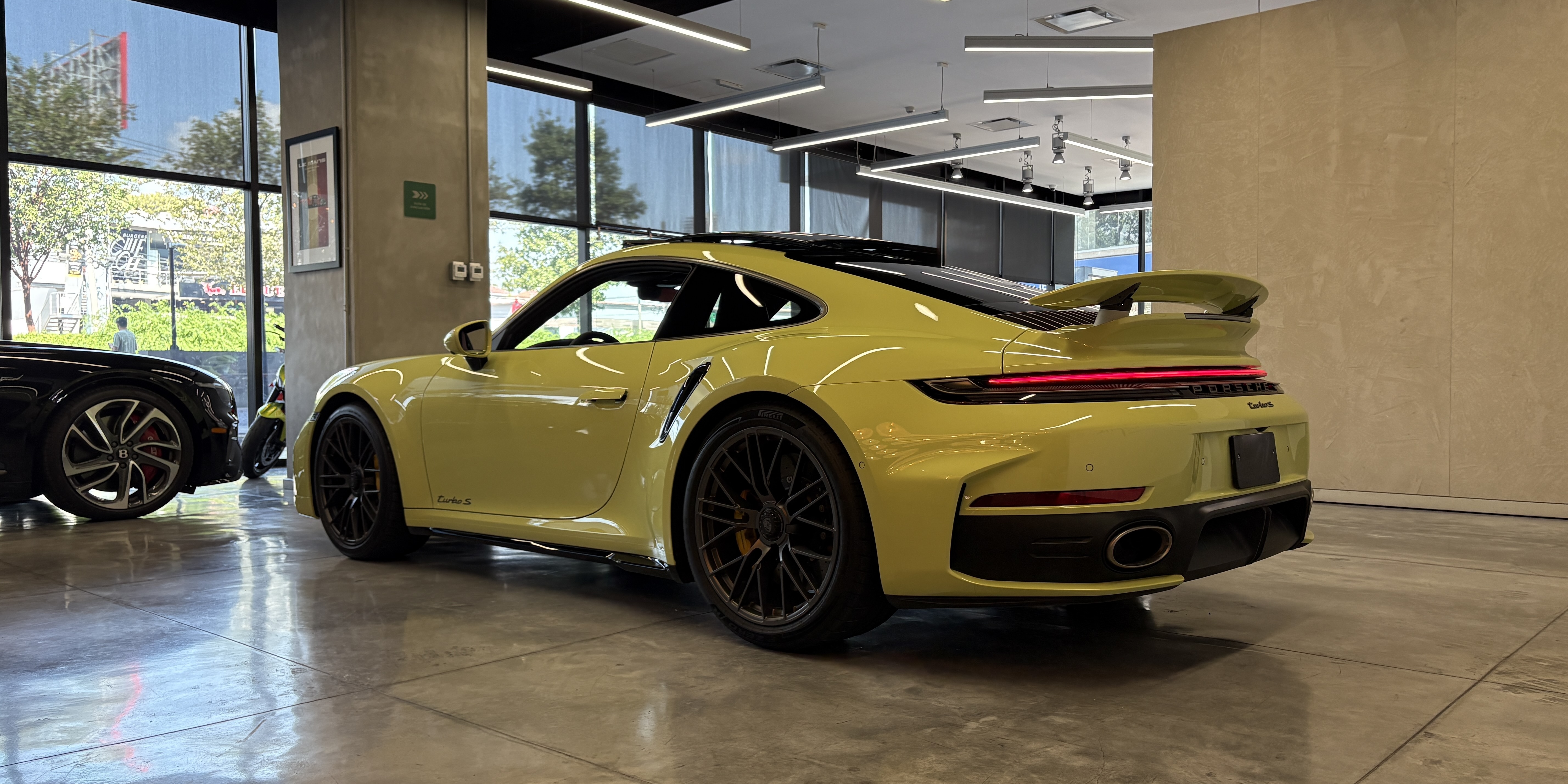 Porsche 911 Turbo S