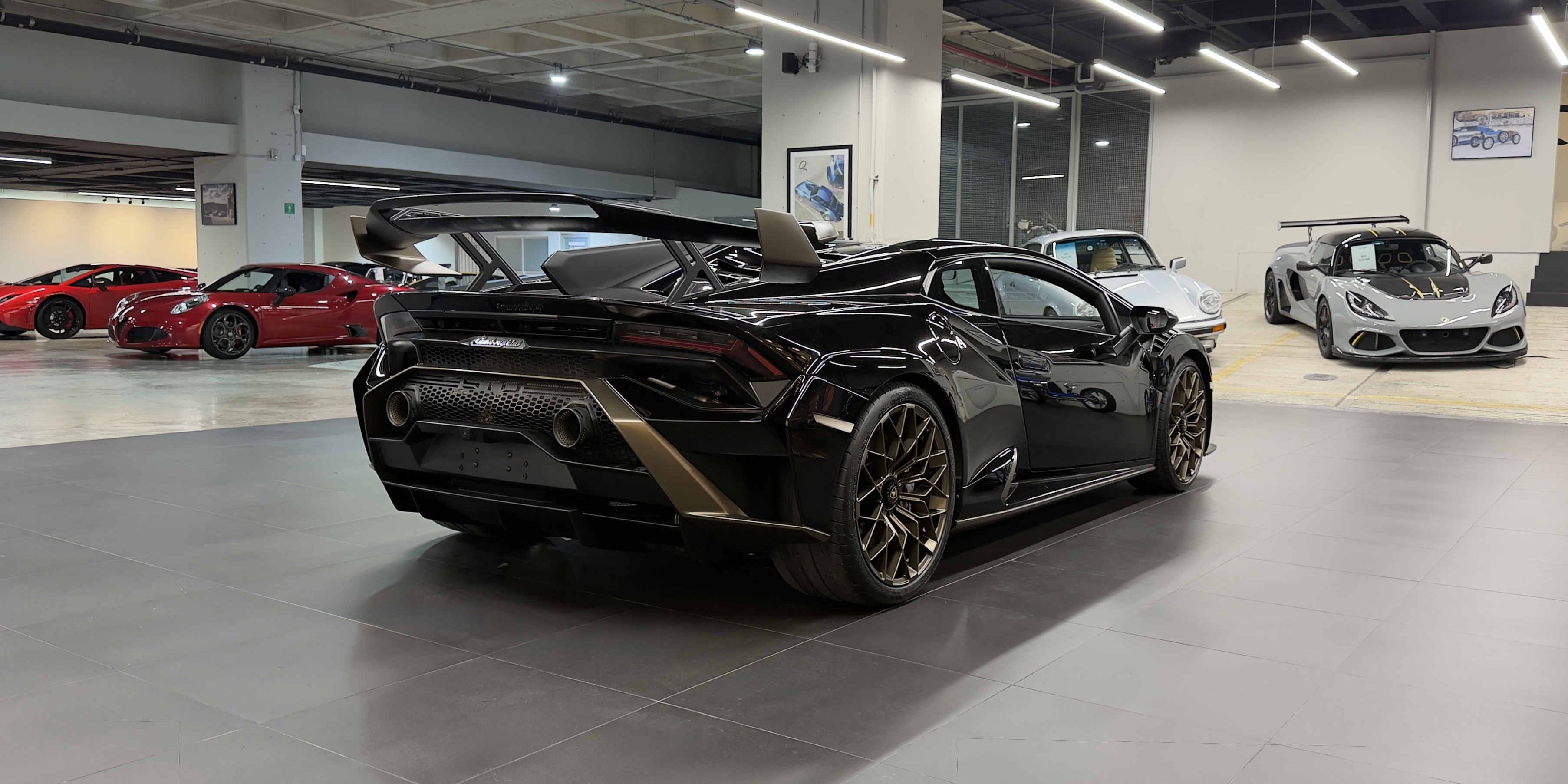 Lamborghini Huracan STO