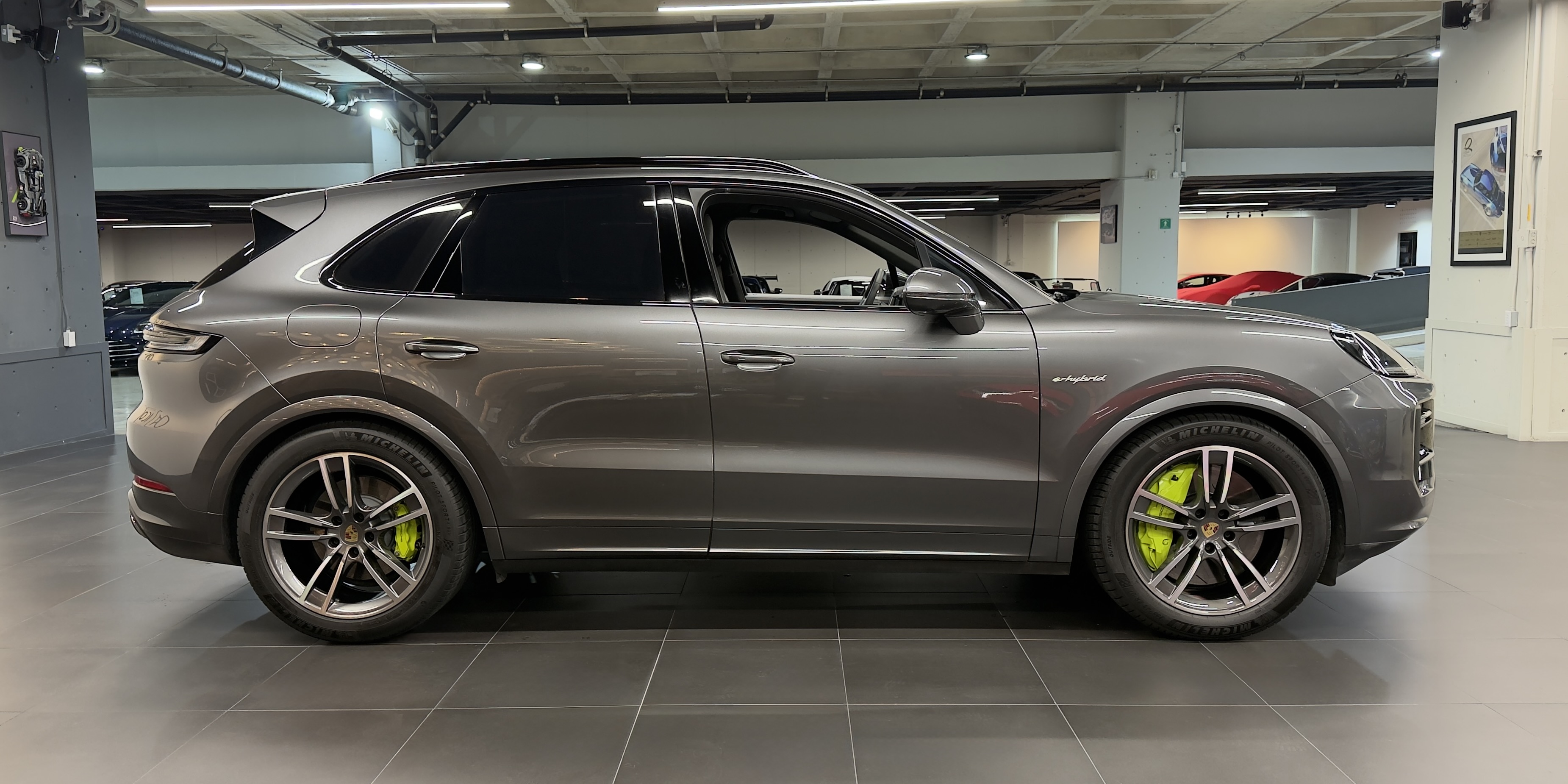 Porsche Cayenne Turbo E-HYBRID