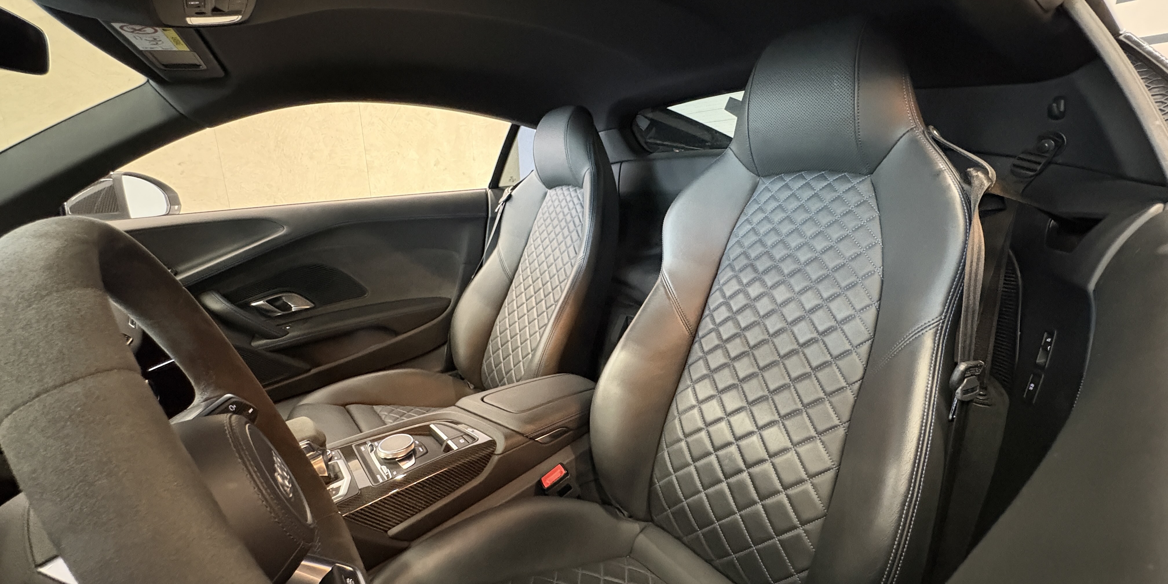 Audi R8 Coupe RWD