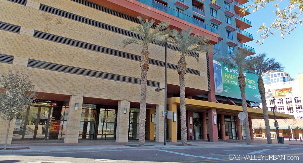 Summit at Copper Square Condos For Sale & Rent in Phoenix