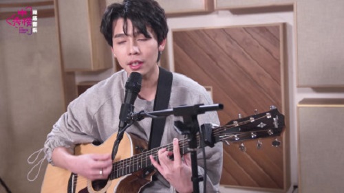 Wai Lai Ren Yuan 外来人员 Outsiders Lyrics 歌詞 With Pinyin By Chen Hong Li 陈红鲤