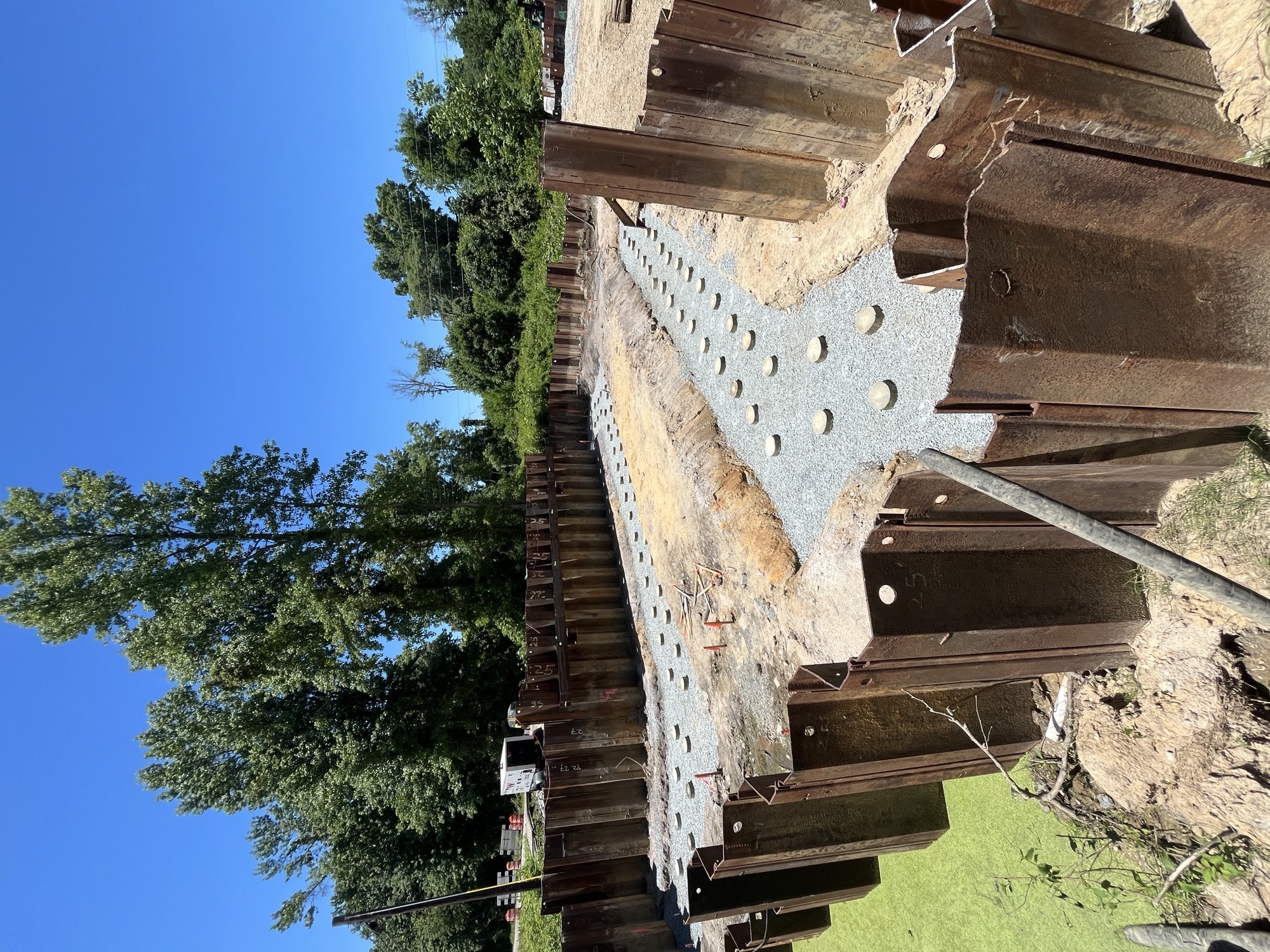 supporting image