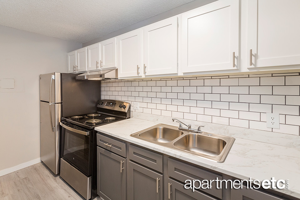 Featherstone Colorado Springs, CO Apartments ETC