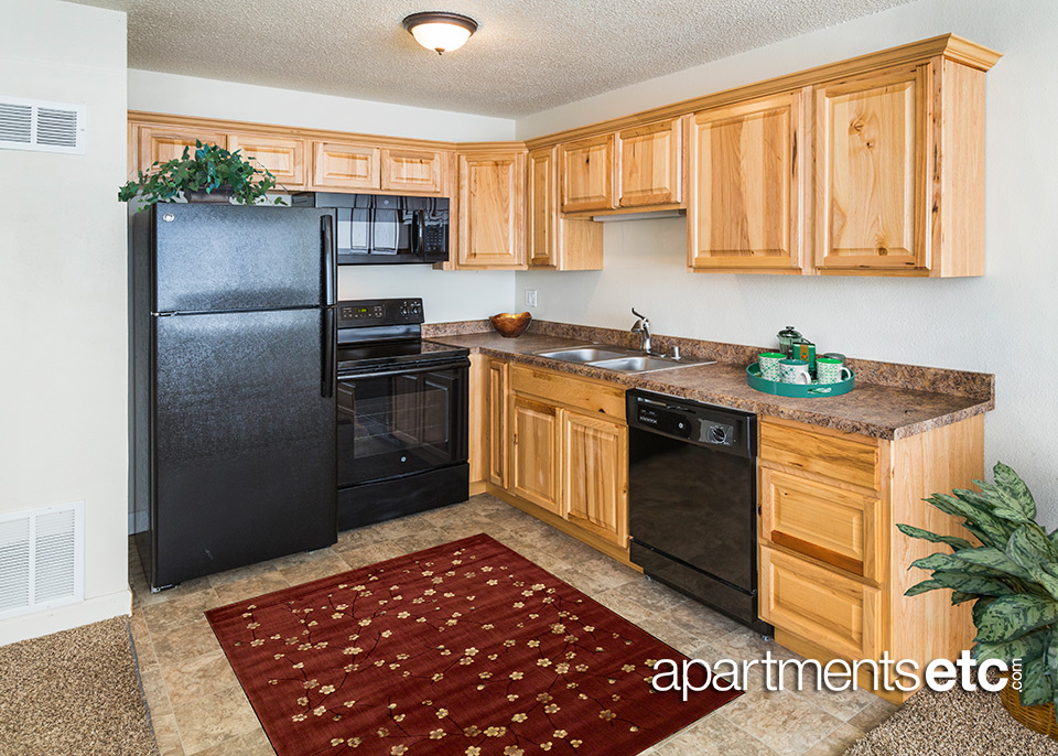 summit view apartments colorado springs