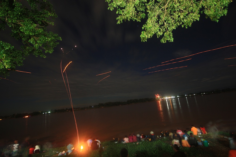 Mysterious-Phenomenon-Naga-Fireballs