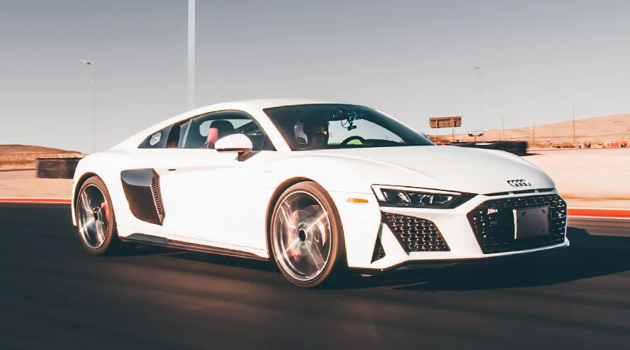 Audi R8 V10
