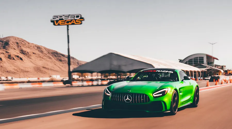 Mercedes AMG-GTR