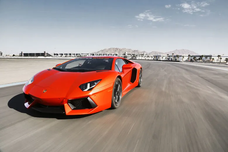 Aventador_Lamborghini