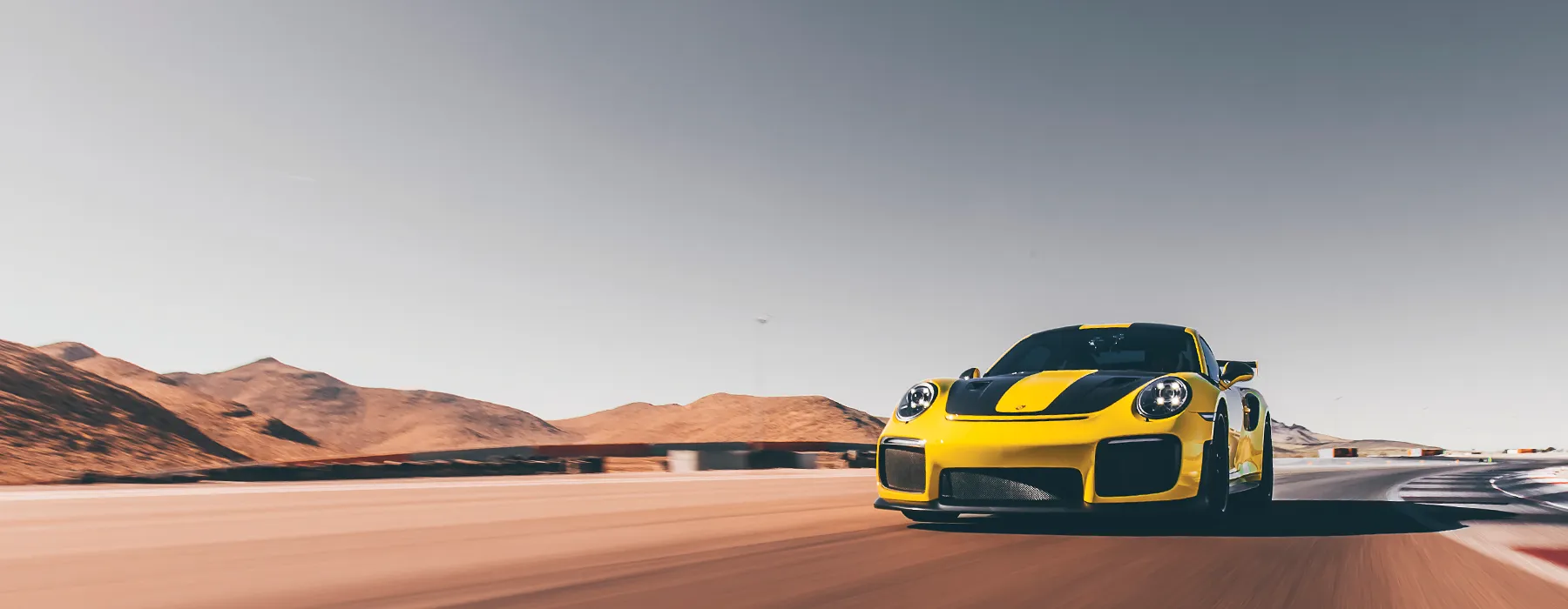 PORSCHE 911 GT2 RS