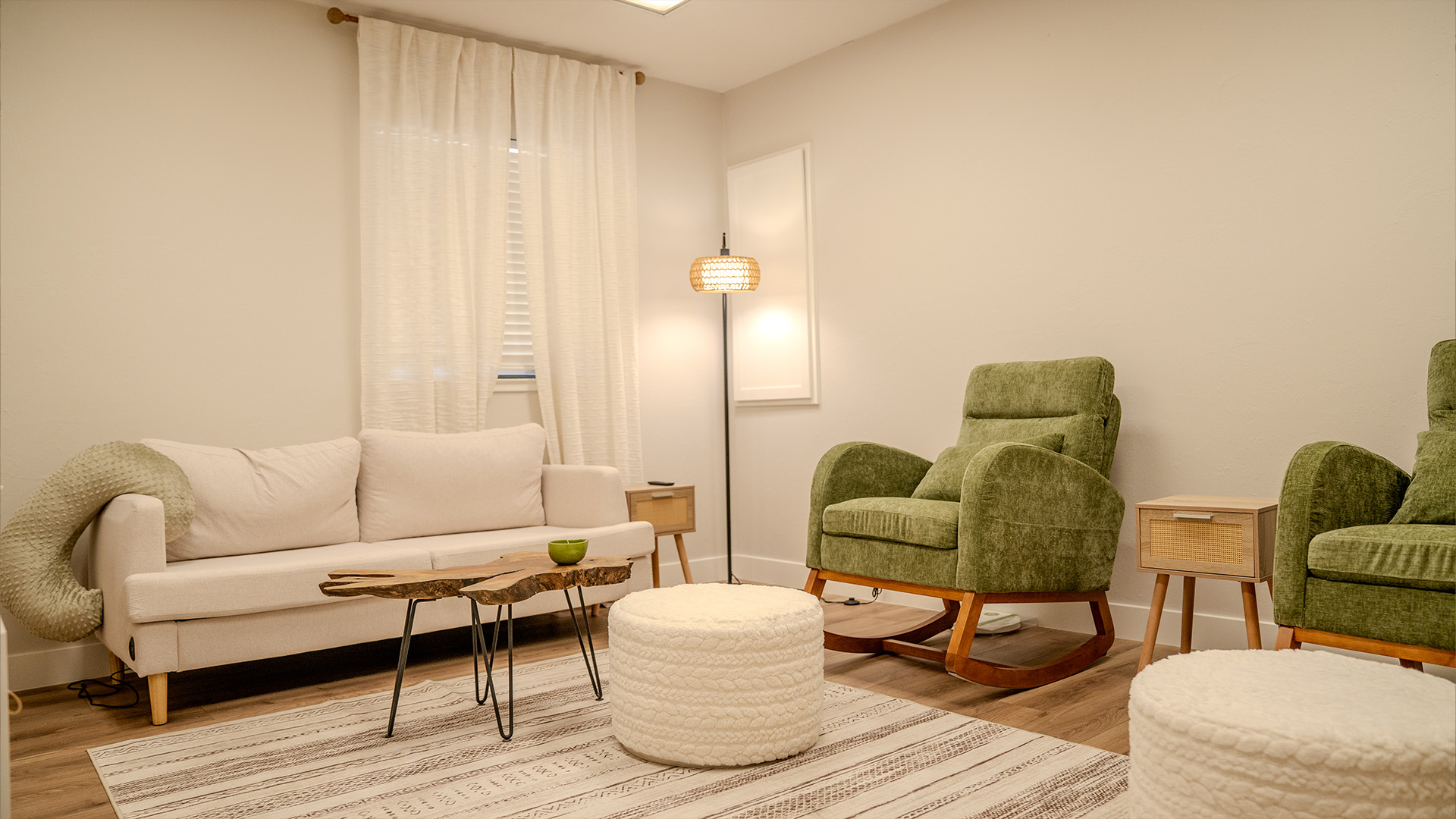 Moms Room 2