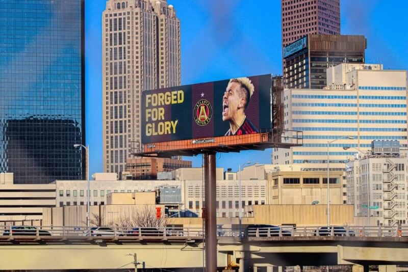 Top Advantages of Billboard Advertising You Need to Know Delesign