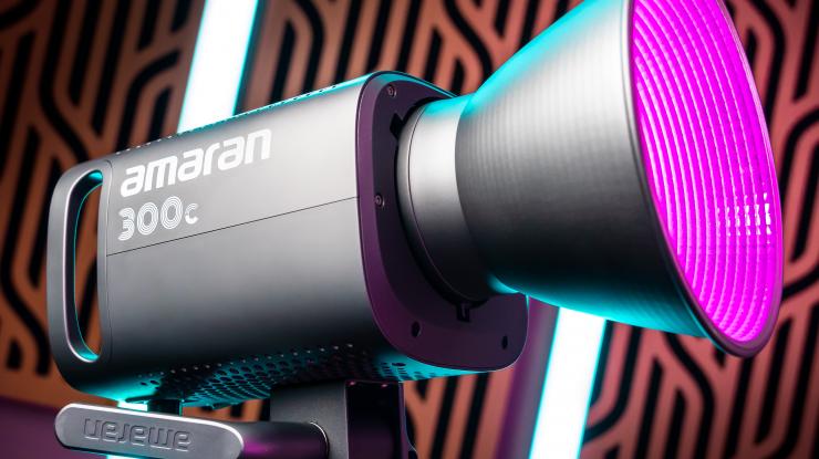 Aputure Amaran 300C RGB フルカラー LED Amazon.com : Aputure Amaran 300C RGBWW Full Color LED Video