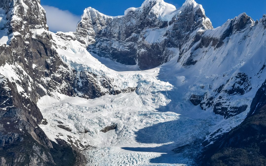 La precipitación juega un papel fundamental en cómo los glaciares esculpen su entorno