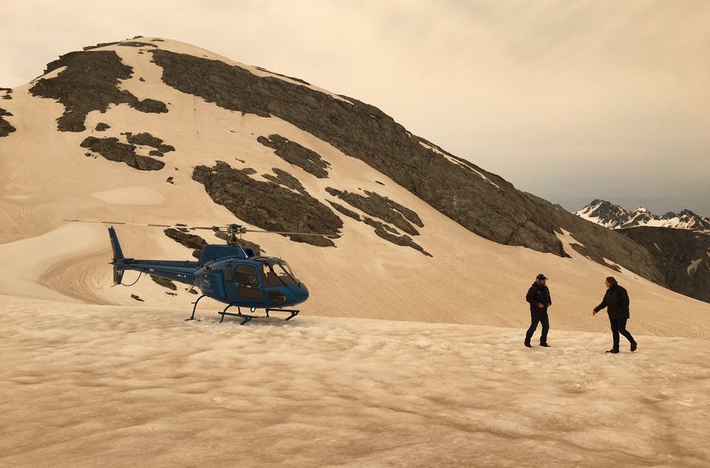 Glaciares en Nueva Zelanda son teñidos color marrón producto de incendios en Australia