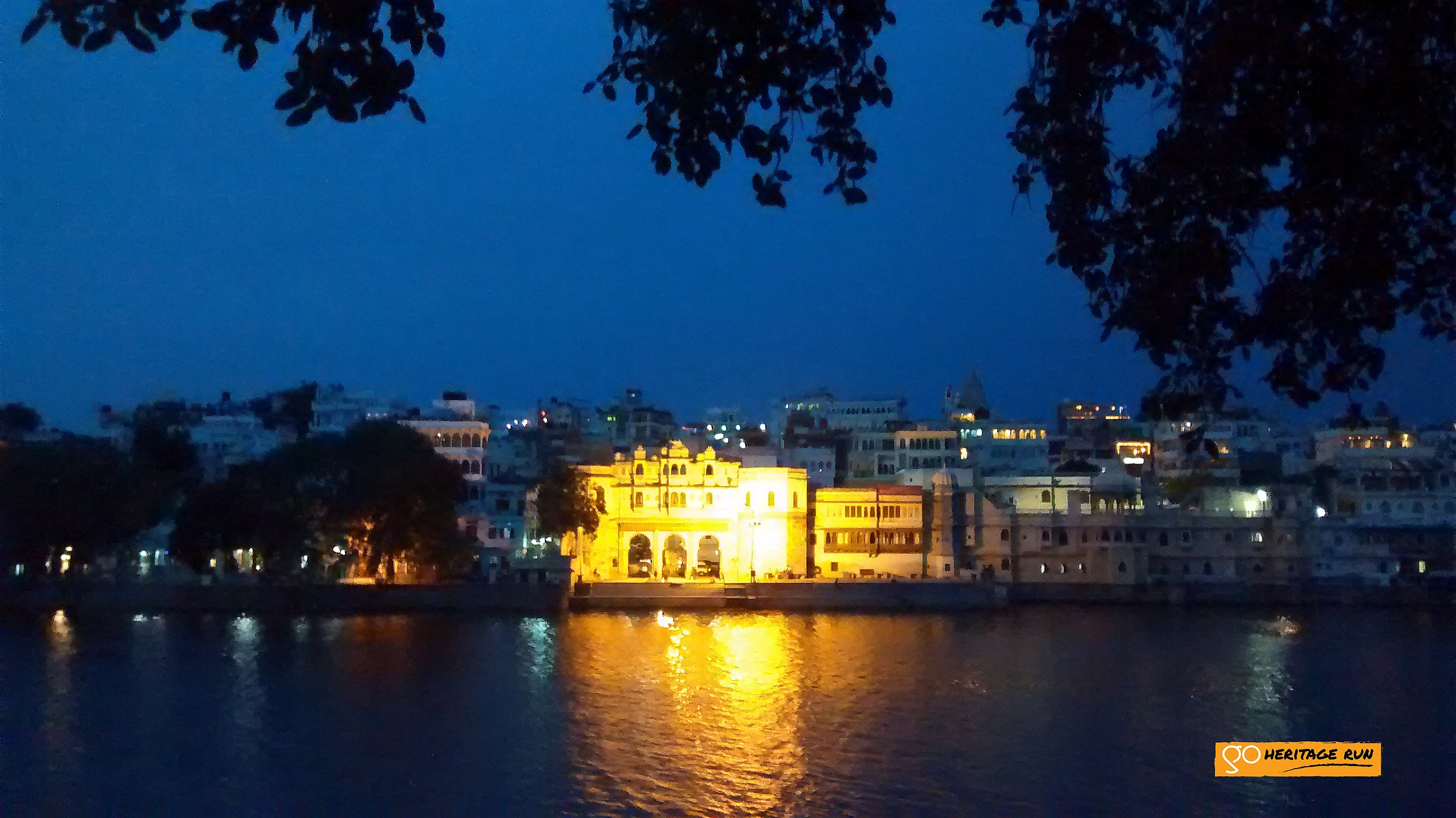 Bagor haveli from Ambrai ghat Bagor haveli from Ambrai ghat