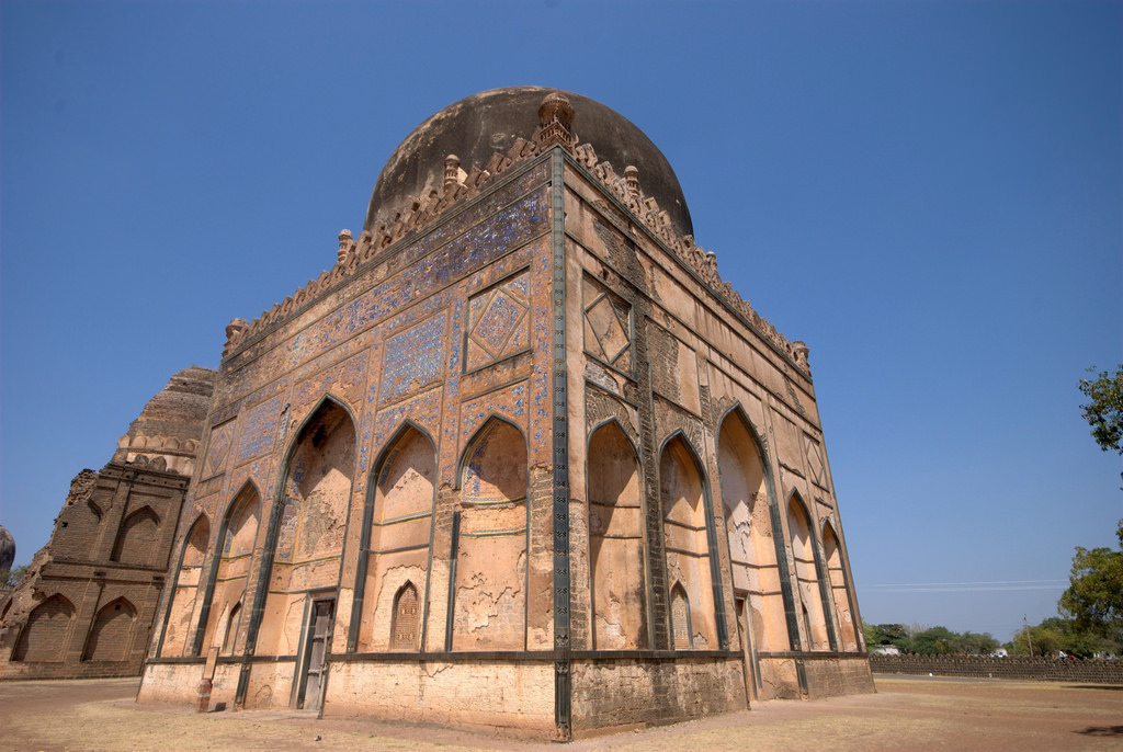 Tomb of Sultan Allauddin Shah II