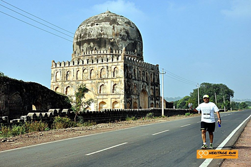 The looming Ashtur Tombs