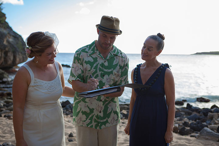 Wedding photography courtesy of Kit Furderer.