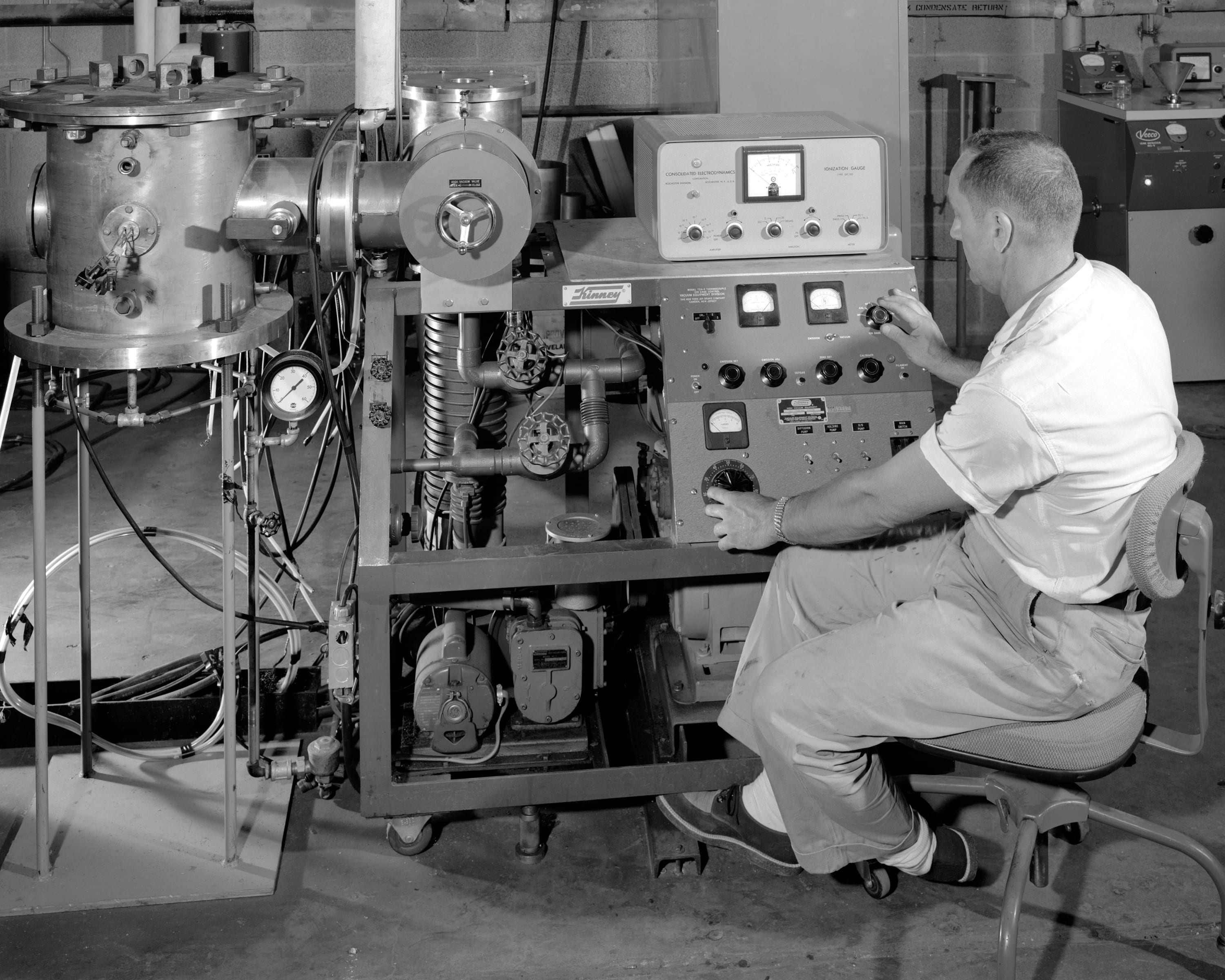 NASA bell jar steam rig photo