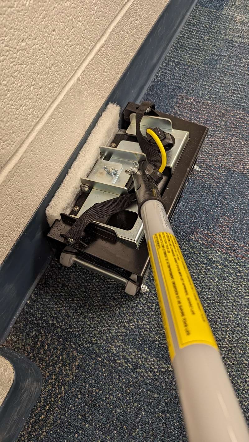 Baseboard scrubber photo