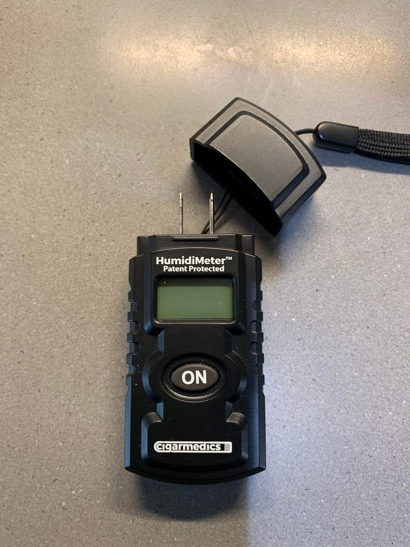 Cigar humidity meter photo