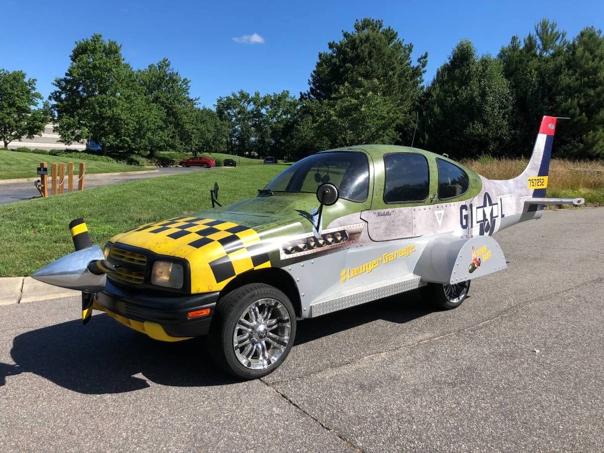 Craigslist airplane car photo