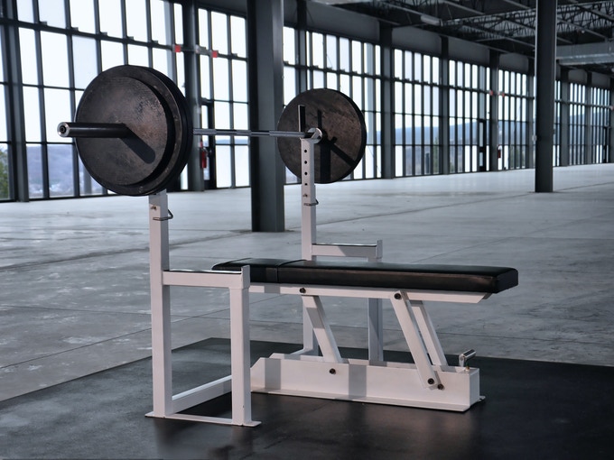 Gravity release safety bench press Kickstarter photo and GIF