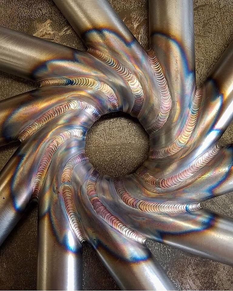 Spiral tube weld photo