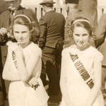 Martye (left) & Nancy Kent representing the Redwood Empire at the Last Rivet ceremony on the Golden Gate Bridge, 1937 <span>© Anne T. Kent Room </span>