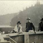 Romany Club hikers & friends at Alpine Dam, 1919. <span>© Anne T. Kent Room </span>