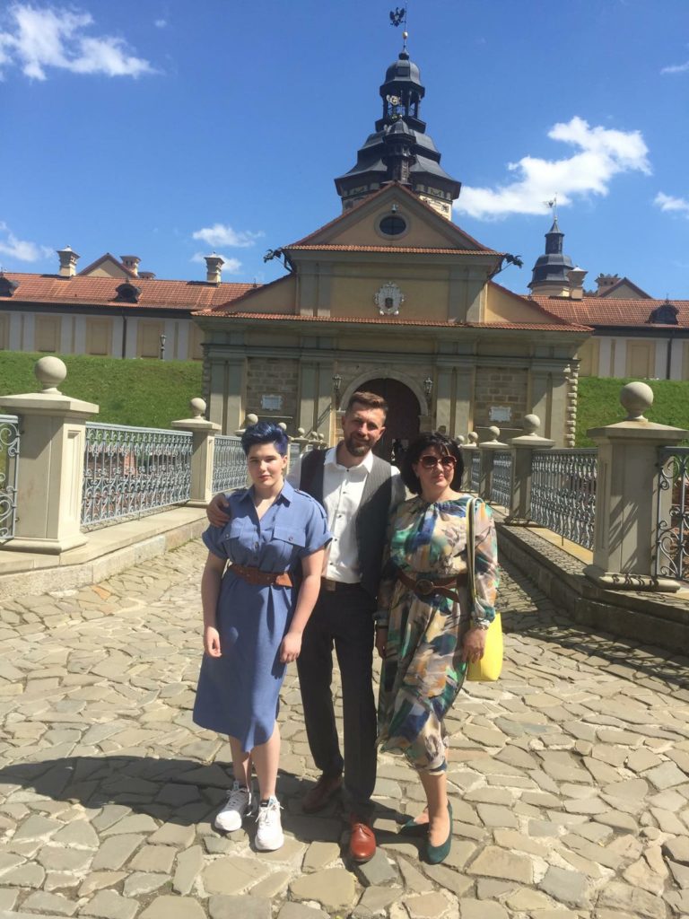 Yuri Korzun with his wife and daughter. | Photo courtesy of Korzun family