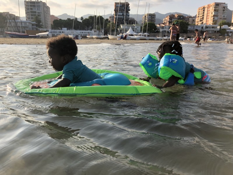 Learning to swim -- team play!